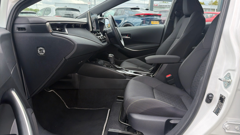 Toyota Corolla 1.8 VVT-i Hybrid Icon Tech 5dr CVT Hybrid Hatchback